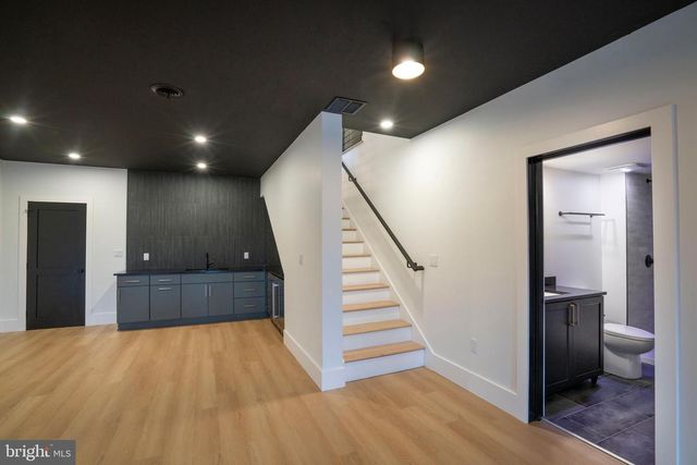 270 CLAREMONT AVE, State College, PA 16801