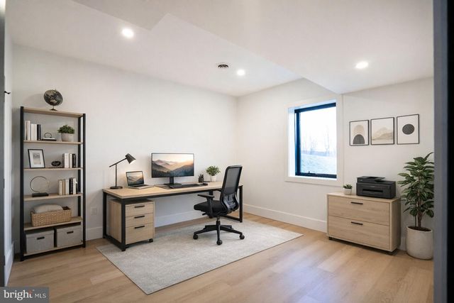 270 CLAREMONT AVE, State College, PA 16801