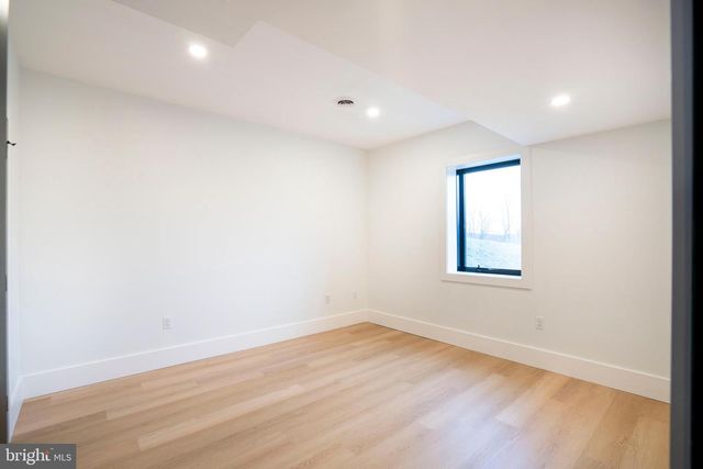 270 CLAREMONT AVE, State College, PA 16801