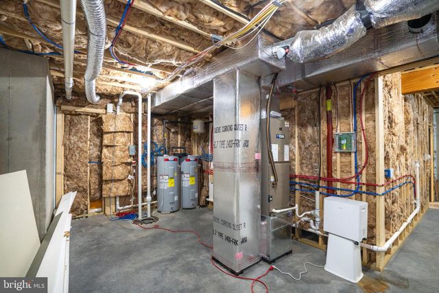 270 CLAREMONT AVE, State College, PA 16801