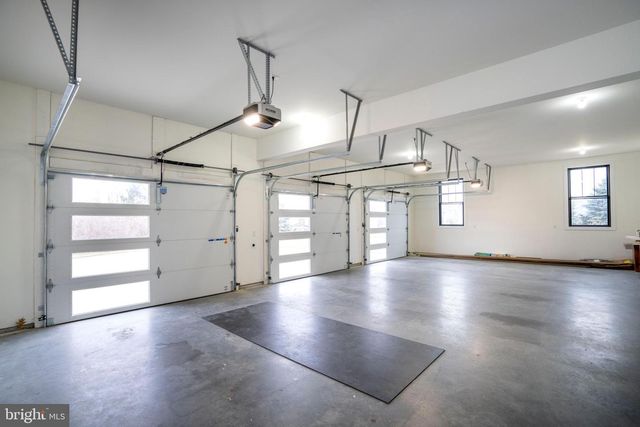 270 CLAREMONT AVE, State College, PA 16801