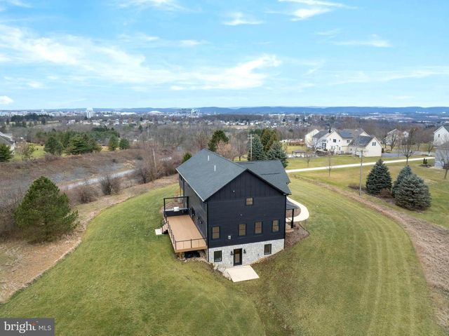 270 CLAREMONT AVE, State College, PA 16801