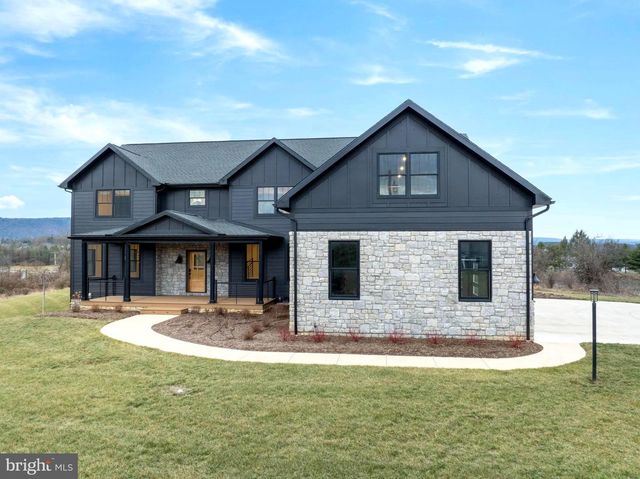 270 CLAREMONT AVE, State College, PA 16801