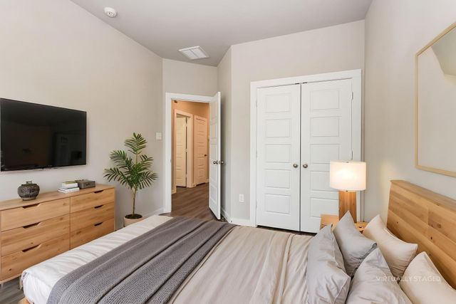 305 N Centro Circle, Shenandoah, TX 77385