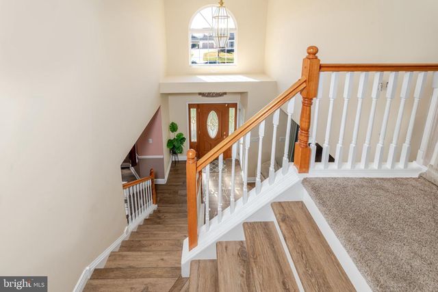 330 MEADOWBROOK DR, Monroeville, NJ 08343