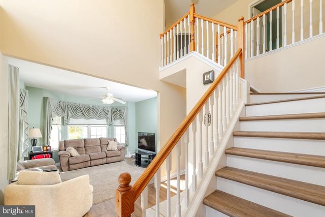 330 MEADOWBROOK DR, Monroeville, NJ 08343