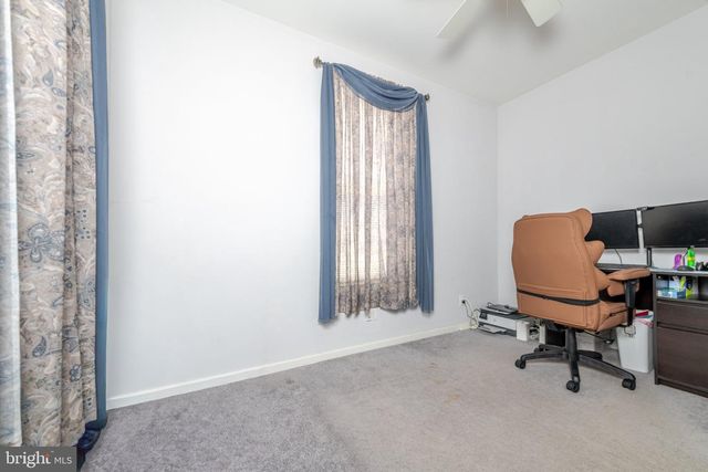 330 MEADOWBROOK DR, Monroeville, NJ 08343