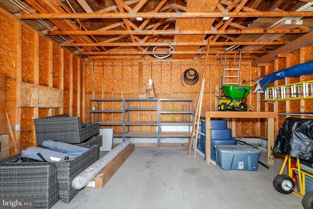 330 MEADOWBROOK DR, Monroeville, NJ 08343