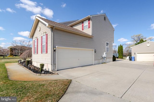 330 MEADOWBROOK DR, Monroeville, NJ 08343