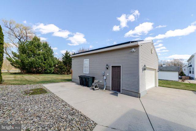 330 MEADOWBROOK DR, Monroeville, NJ 08343