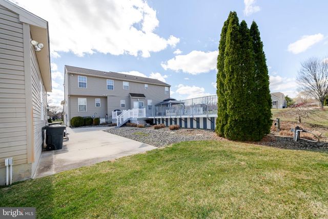 330 MEADOWBROOK DR, Monroeville, NJ 08343