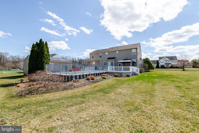 330 MEADOWBROOK DR, Monroeville, NJ 08343