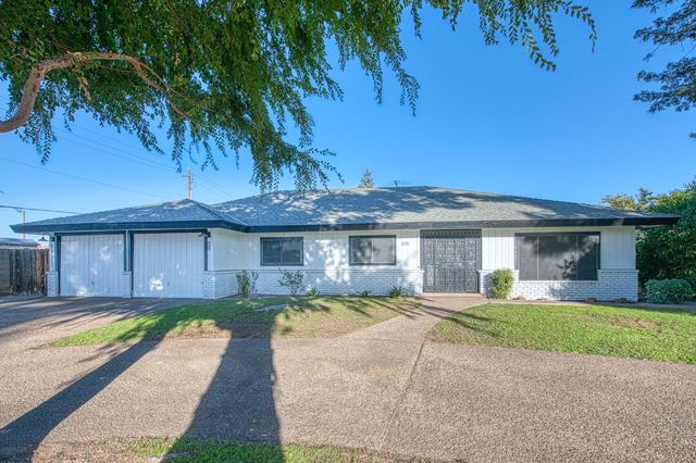 6784 N Valentine Avenue, Fresno, CA 93711