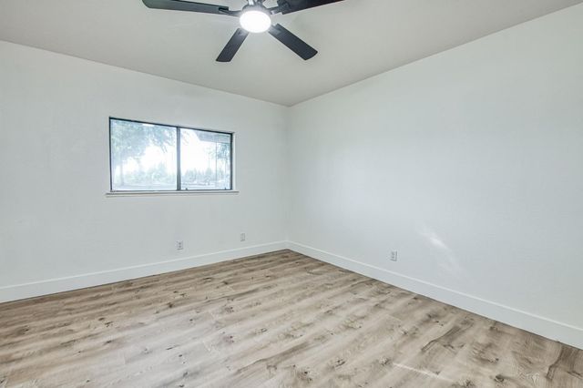 6784 N Valentine Avenue, Fresno, CA 93711