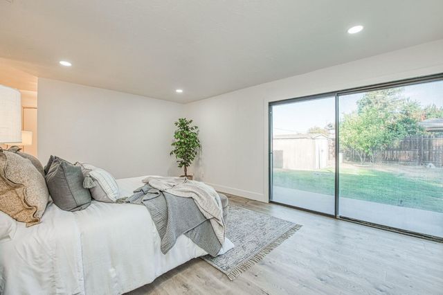 6784 N Valentine Avenue, Fresno, CA 93711