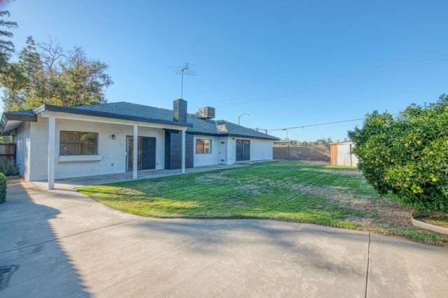 6784 N Valentine Avenue, Fresno, CA 93711