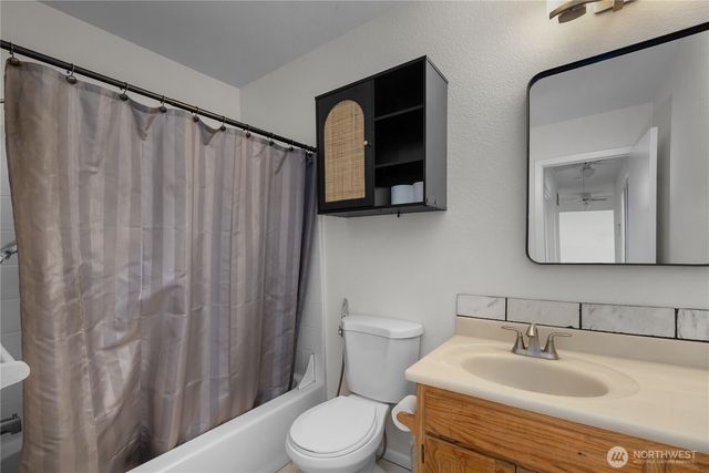 20711 1st Avenue E, Spanaway, WA 98387