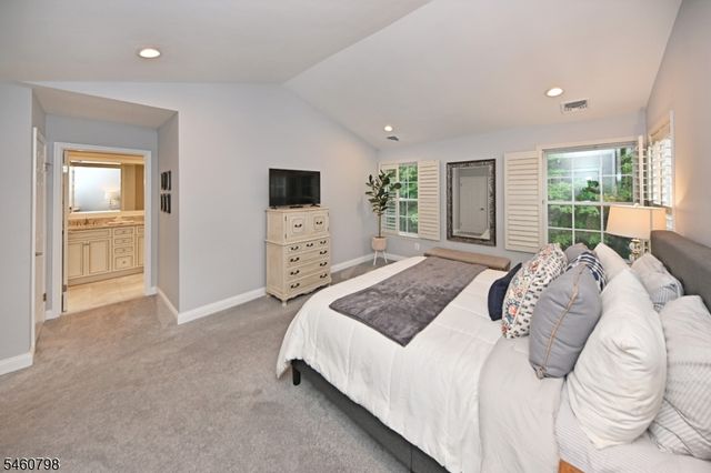 8 Hunter Rd 8, North Haledon Boro, NJ 07508