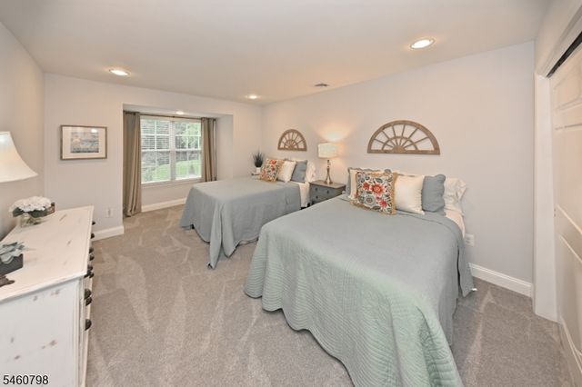 8 Hunter Rd 8, North Haledon Boro, NJ 07508