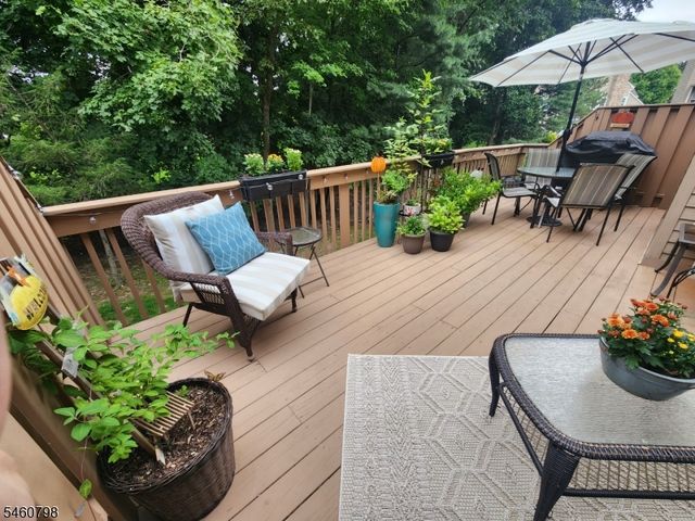 8 Hunter Rd 8, North Haledon Boro, NJ 07508