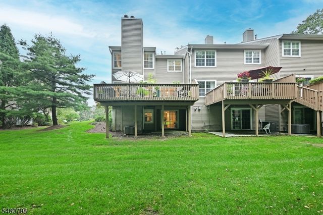8 Hunter Rd 8, North Haledon Boro, NJ 07508