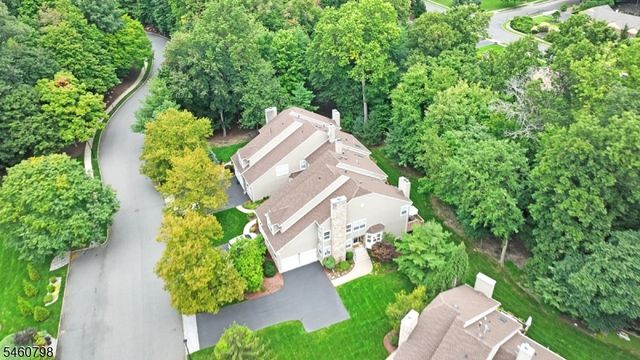8 Hunter Rd 8, North Haledon Boro, NJ 07508