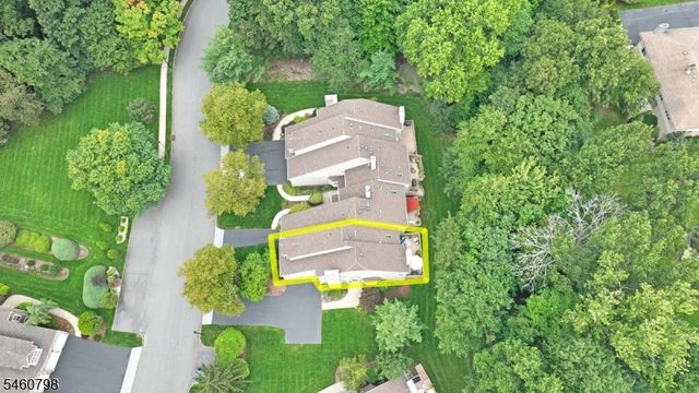 8 Hunter Rd 8, North Haledon Boro, NJ 07508