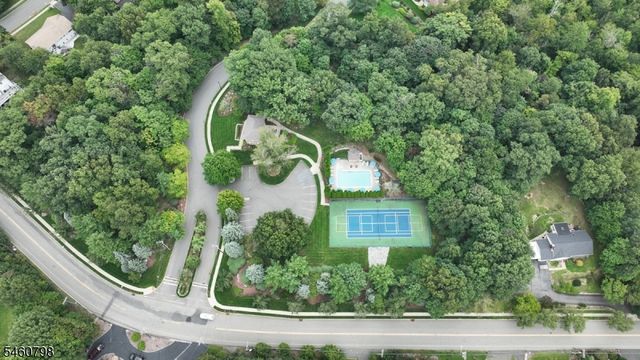 8 Hunter Rd 8, North Haledon Boro, NJ 07508