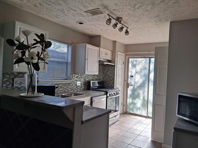 916 Littleport Lane, Channelview, TX 77530