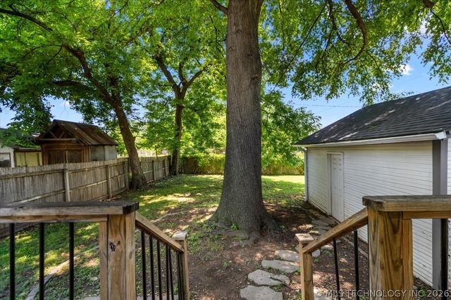 1625 S Troost Avenue, Tulsa, OK 74120