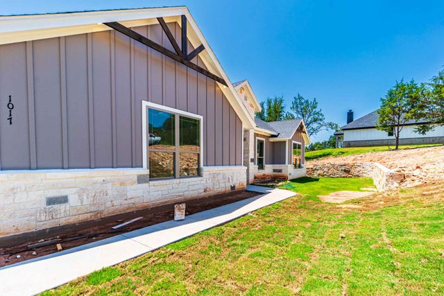 1017 Mojave Trail, Granbury, TX 76048