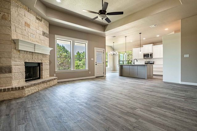 1017 Mojave Trail, Granbury, TX 76048