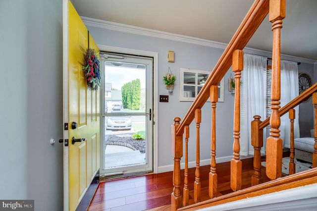 352 SADDLEBROOK DR, Wernersville, PA 19565