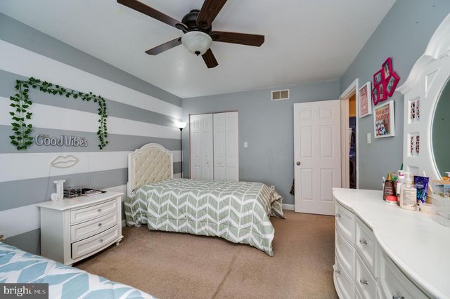 352 SADDLEBROOK DR, Wernersville, PA 19565