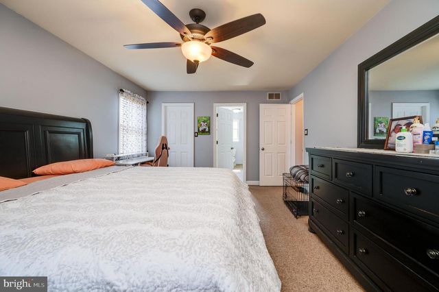 352 SADDLEBROOK DR, Wernersville, PA 19565