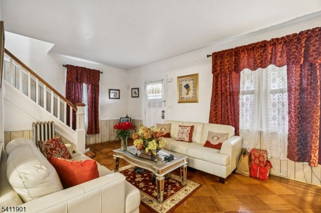 7 Wolf Pl, Irvington Twp., NJ 07111