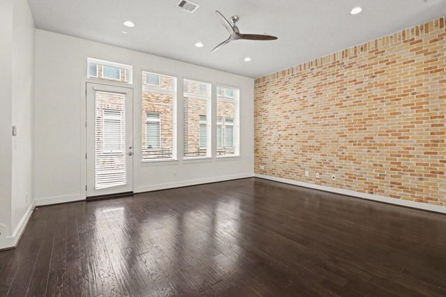 715 Hartman Street, Houston, TX 77007