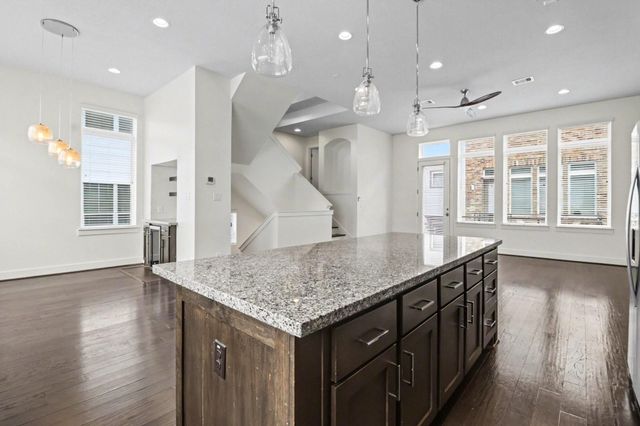 715 Hartman Street, Houston, TX 77007