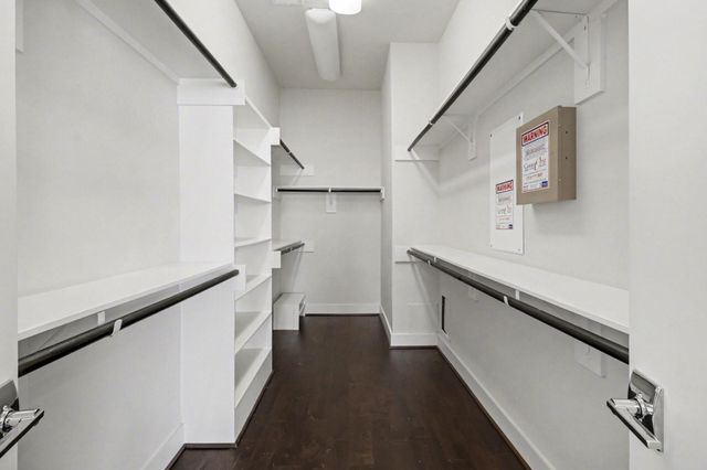 715 Hartman Street, Houston, TX 77007