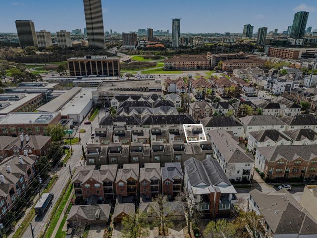 715 Hartman Street, Houston, TX 77007