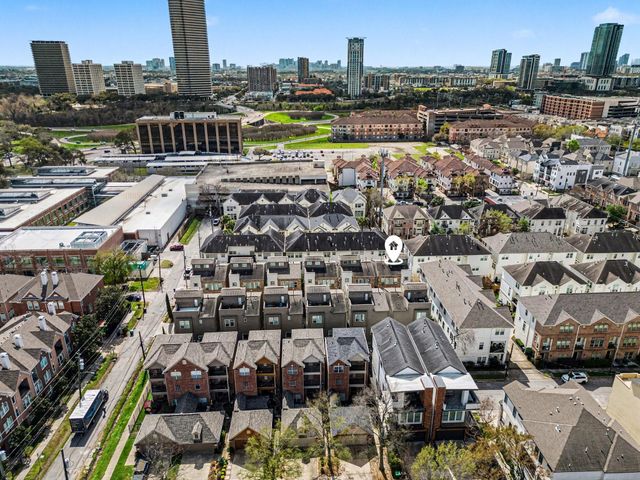 715 Hartman Street, Houston, TX 77007