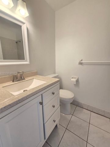 15081 SW 127th Ct, Miami, FL 33186