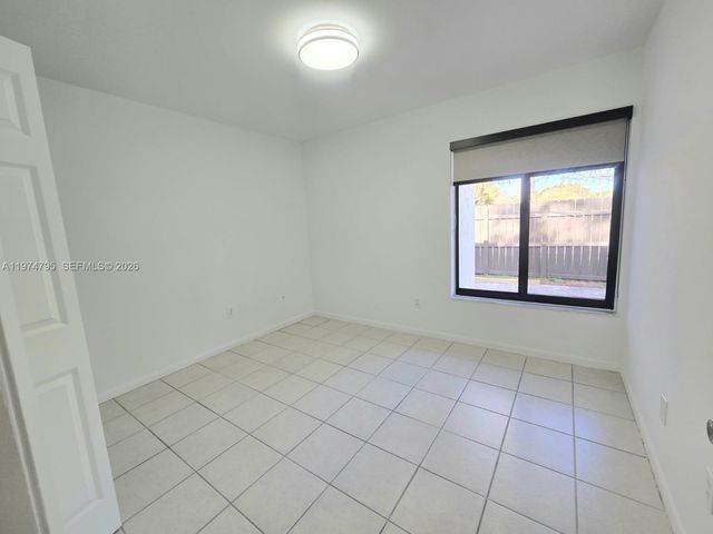 15081 SW 127th Ct, Miami, FL 33186