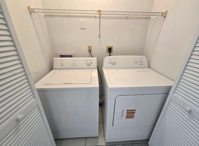 15081 SW 127th Ct, Miami, FL 33186