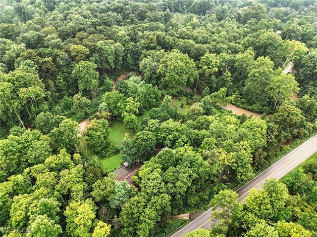 13610 Sperry Road, Novelty, OH 44072