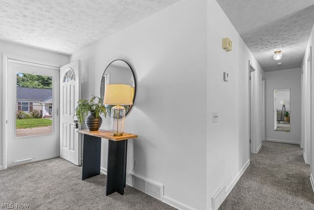 1902 Root Avenue NE, Canton, OH 44705