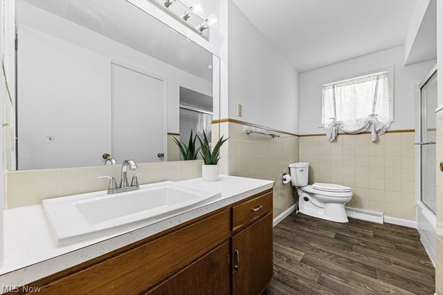 1902 Root Avenue NE, Canton, OH 44705
