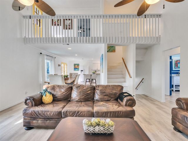 13707 Pirates Beach Boulevard, Galveston, TX 77554