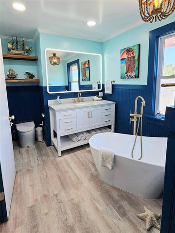 13707 Pirates Beach Boulevard, Galveston, TX 77554