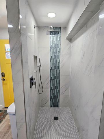 13707 Pirates Beach Boulevard, Galveston, TX 77554